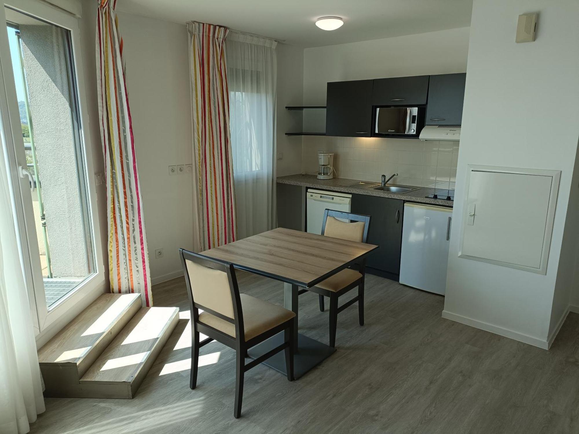 Terres De France - Appart Hotel Rouen Flaubert רואן מראה חיצוני תמונה